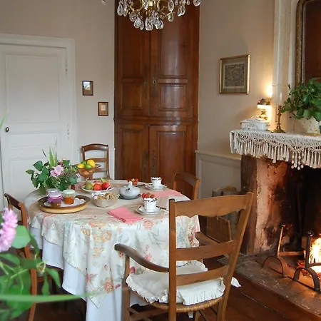 Bed & Breakfast Jardins Secrets Angoulême