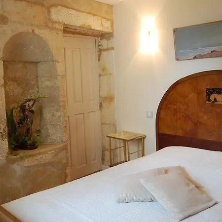 Bed & Breakfast Jardins Secrets *